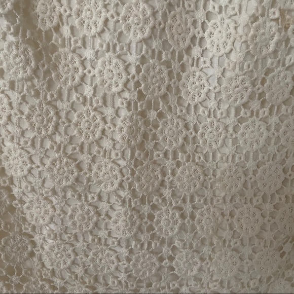 Off-White Lace Dress - Picture 6 of 7